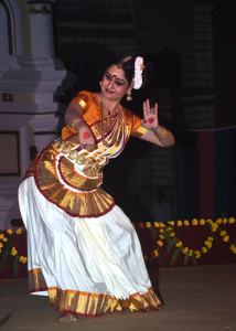 Mohiniattam by Ayswaria Wariar