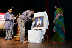 Director Shri. Pravin Barad offering flower petals