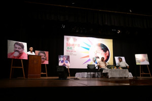 Shri. Digambar Kamat addressing the audience